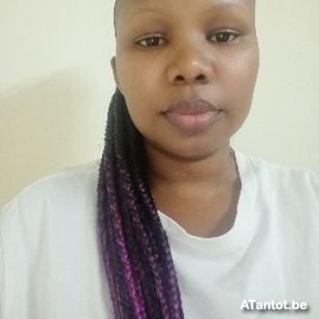 flora - date a Swedish, 100% free flora